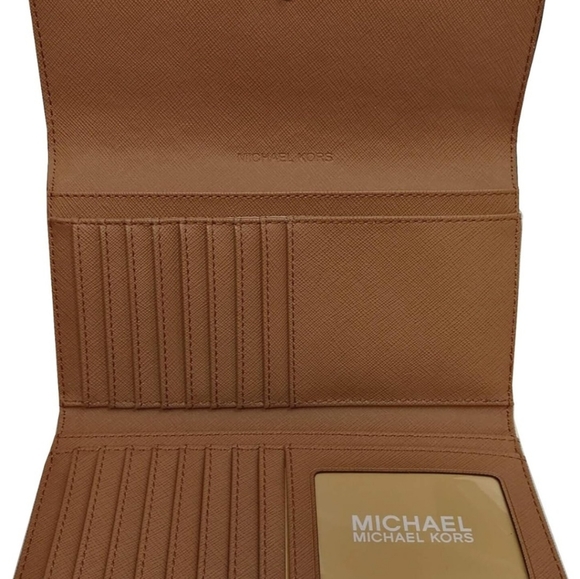 Michael Kors jet set travel trifold wallet - Picture 4 of 4